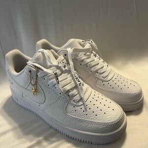 Nike White Embossed Sneakers with Gold Charm